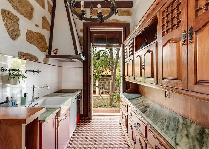 Foz Townhouse- Sea, Garden & Garage Tatil Evi *